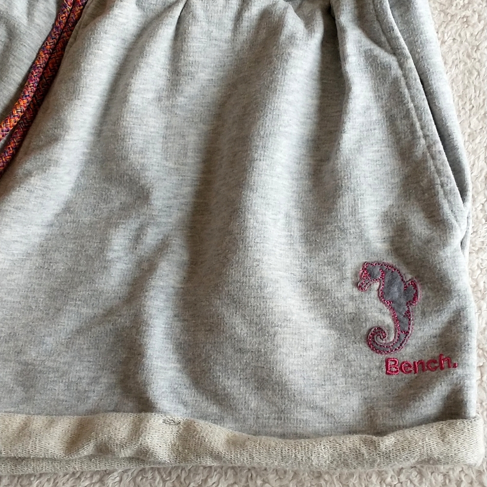 ☀️Bench Lounge Shorts - DONATING SOON! - Picture 6 of 9